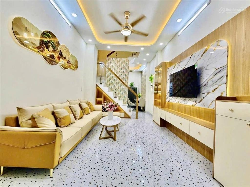 Hàng độc cần bán nguyễn tri phương  p9  q5, gần chợ an đông. 77m2, đang cho thuê 24 triệu