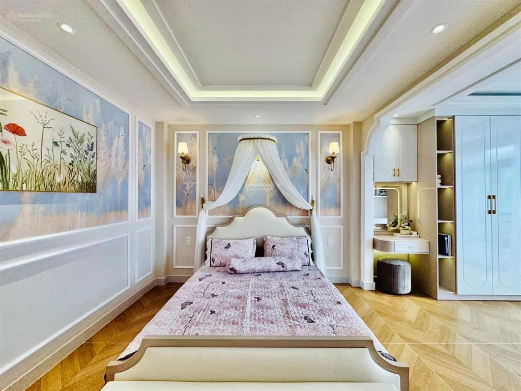 Chú 6 cần bán nhà đường xuân hồng  p12  tân bình, gần c. đ lý tự trọng. 78m2, cho thuê 28tr