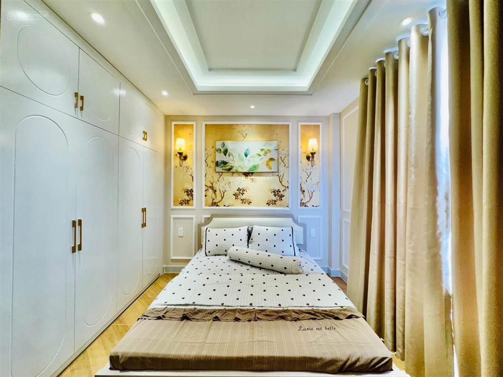 Chú 6 cần bán nhà đường xuân hồng  p12  tân bình, gần c. đ lý tự trọng. 78m2, cho thuê 28tr