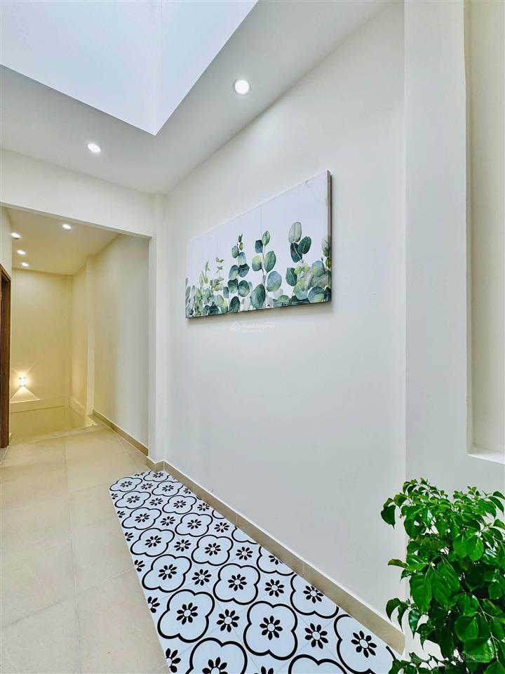 Hẻm ô tô 6m bạch vân  phường 5  quận 5, gần chợ hoà bình.giá 9tỷ780tr/71m2, thu nhập 20tr/tháng