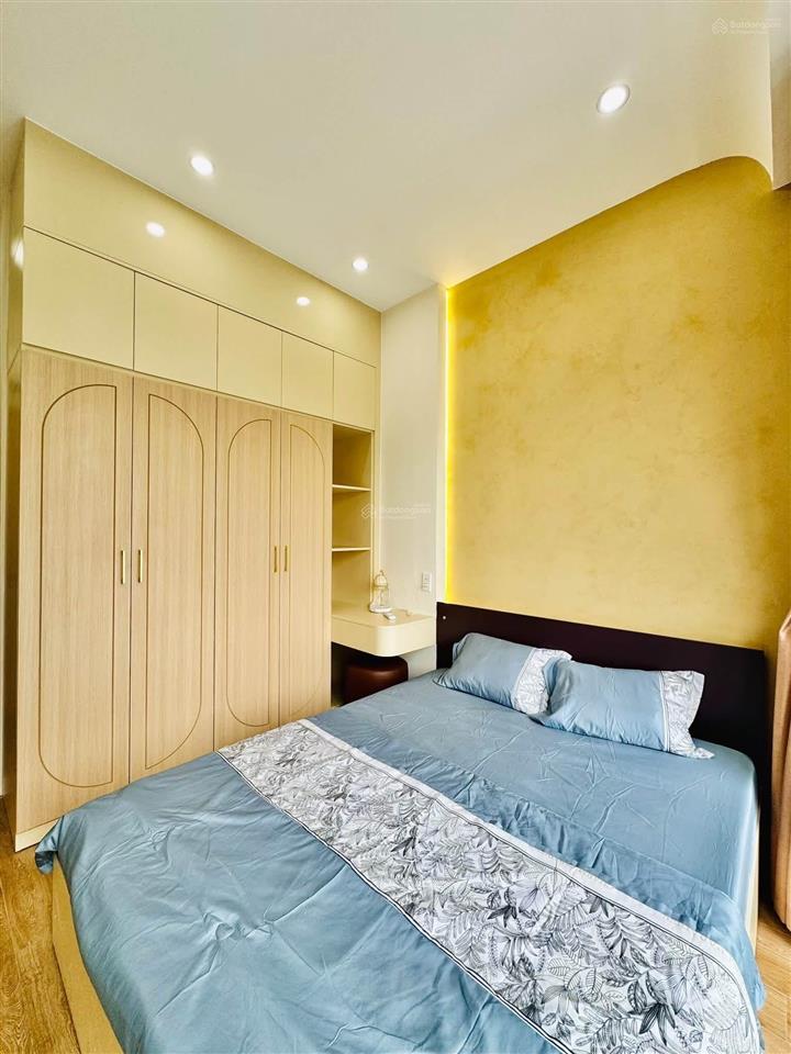 Hẻm ô tô 6m bạch vân  phường 5  quận 5, gần chợ hoà bình.giá 9tỷ780tr/71m2, thu nhập 20tr/tháng