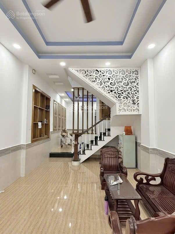 Cách sân bay 5 phút, nhà nguyễn trọng tuyểntân bình diện tích 70,8m2 giá 2tỷ990 hợp đồng thuê 19tr