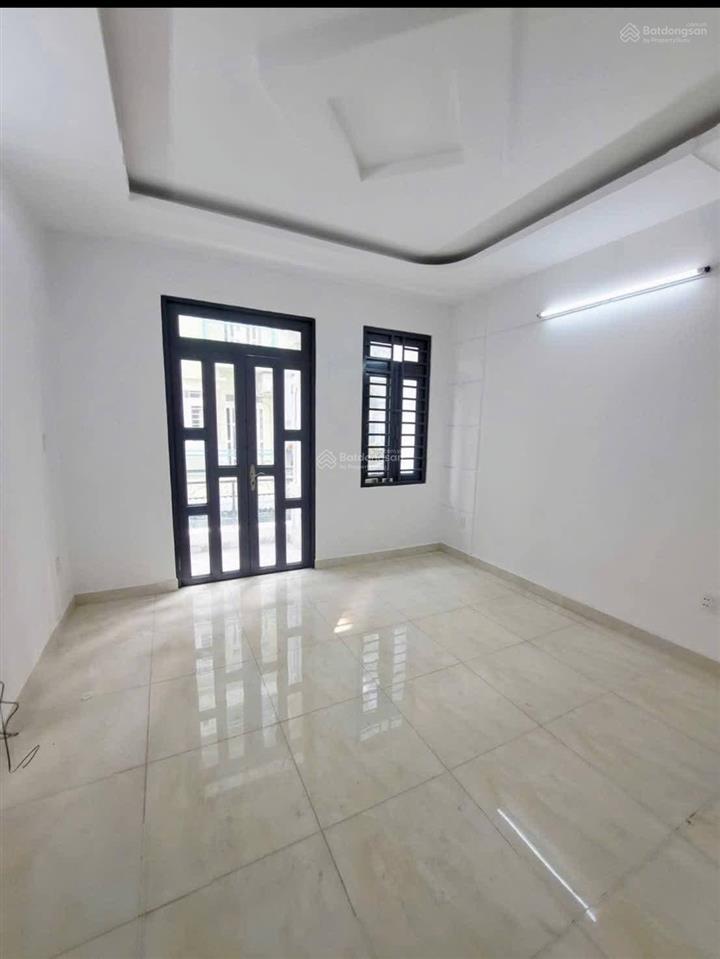 Chính chủ bán gấp nhà đặng minh khiêmquận 11 cho thuê 19tr, gần bệnh viện chợ rẫy 64m2 giá 2tỷ950