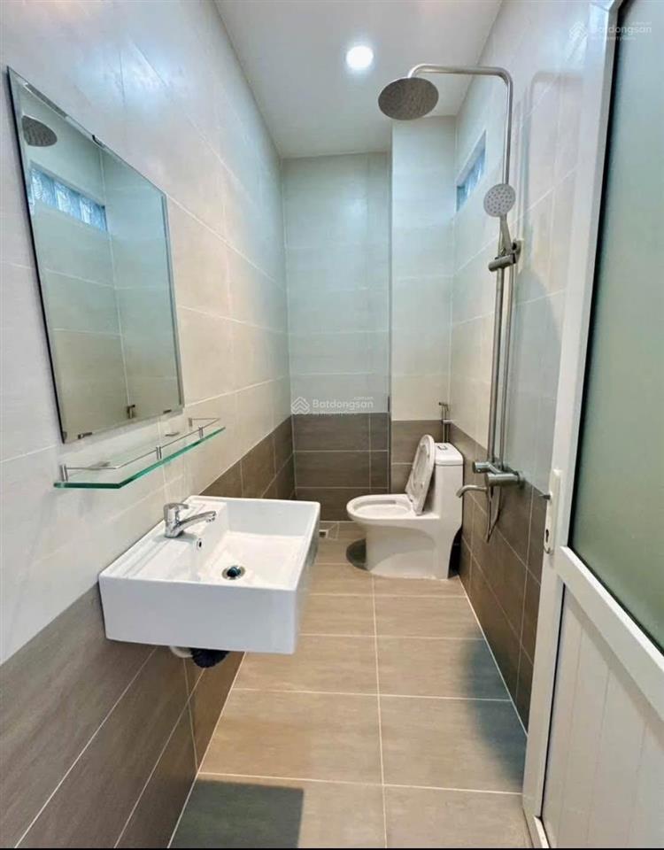 Chính chủ bán gấp nhà đặng minh khiêmquận 11 cho thuê 19tr, gần bệnh viện chợ rẫy 64m2 giá 2tỷ950