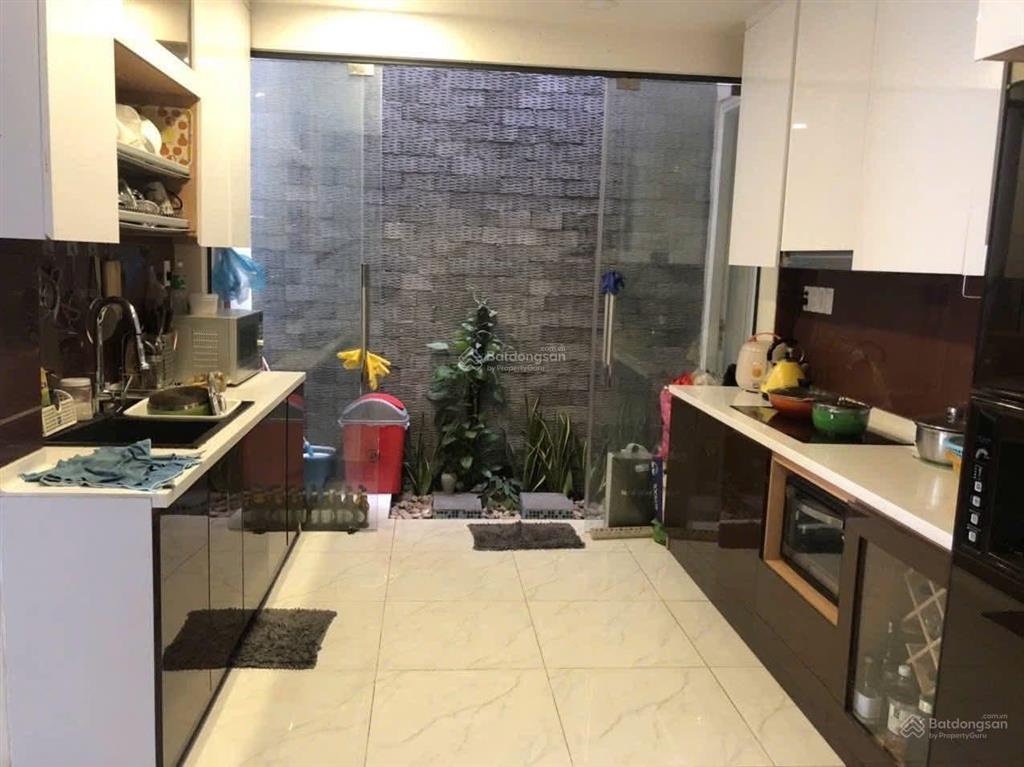 Cần ra nhanh nhà trương địnhquận 1, diện tích 68,8m2 giá 4tỷ99 gần chợ bến thành cho thuê 27tr/th