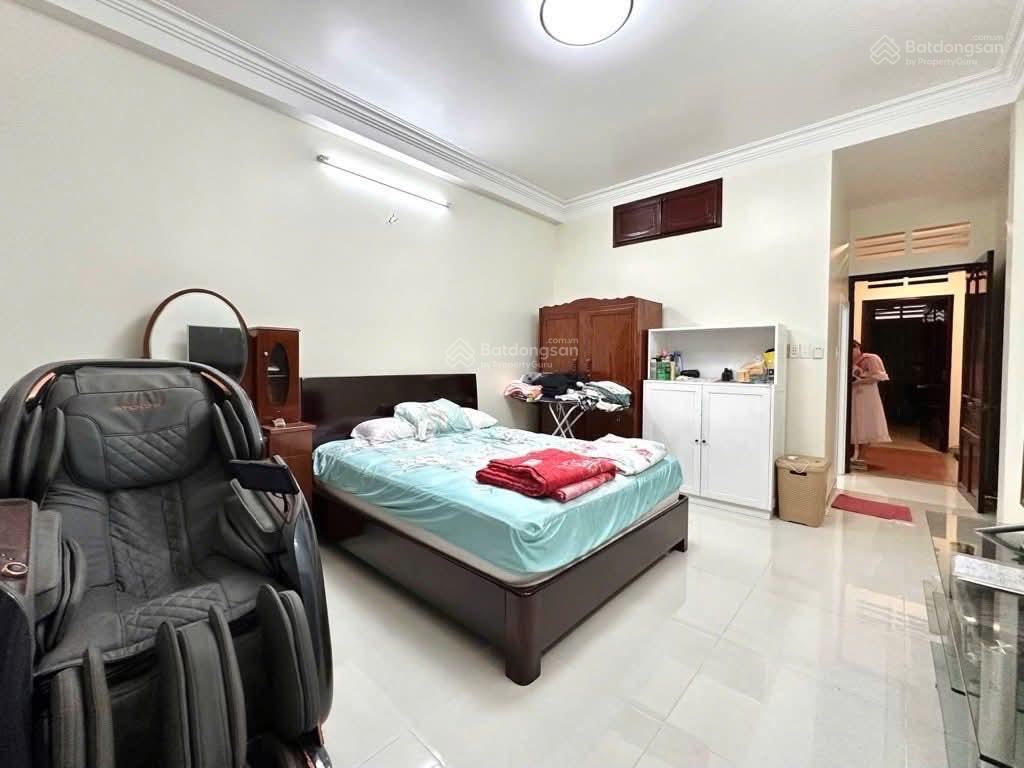 Bán nhà trương hán siêuquận 1 diện tích 75,6m2 giá 4tỷ45 cách chợ đa kao 300m, cho thuê 28tr/tháng