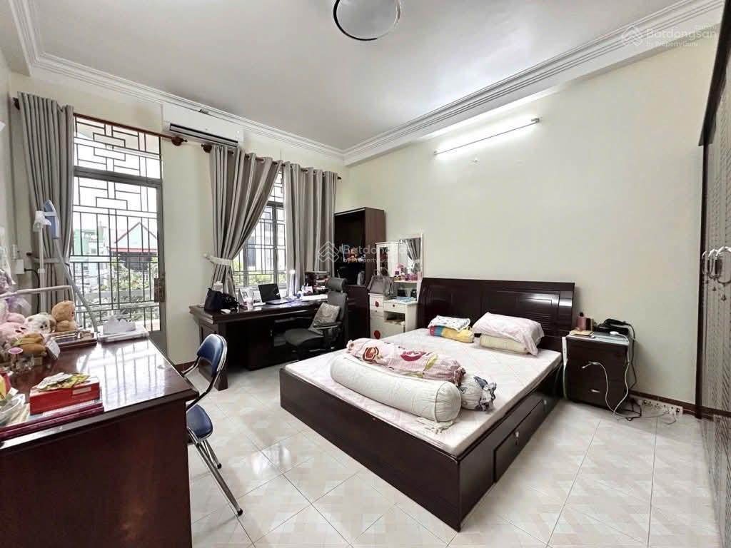 Bán nhà trương hán siêuquận 1 diện tích 75,6m2 giá 4tỷ45 cách chợ đa kao 300m, cho thuê 28tr/tháng