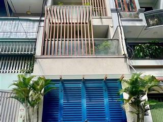 Ngoại 7 bán nhà đường hoàng diệuquận 4 cho thuê 21tr/th, dt 68m2 giá 3tỷ200 gần đại học luật tp