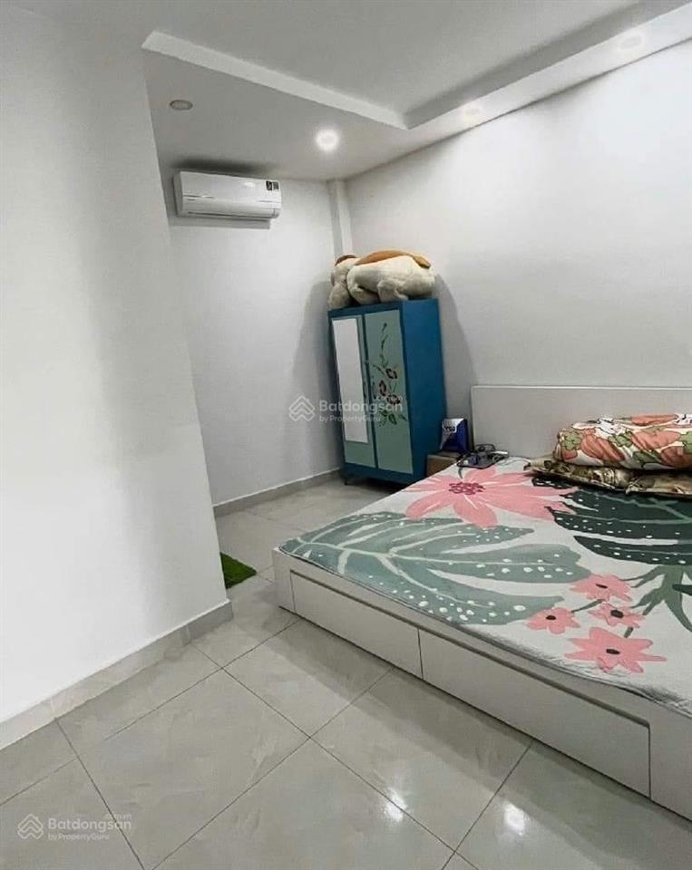 Bán nhà lê hồng phongq5 đang cho thuê 23tr/th, gần bv chấn thương chỉnh hình. dt 65,1m2 giá 2tỷ990