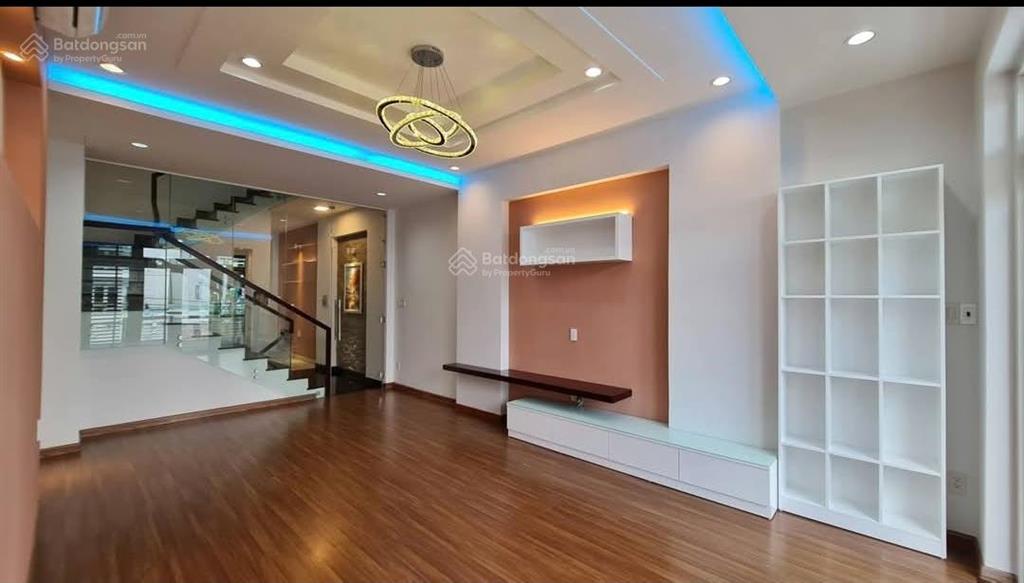 Cô ngọc bán nhà hùng vươngquận 10, diện tích 82m2 giá 4ty050 gần chợ hồ thị kỷ, cho thuê 24tr/t