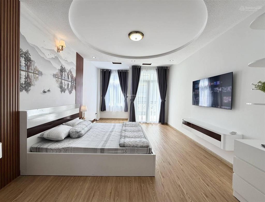 Nhà gần chợ thiếc đang cho thuê 20tr/th đường tân phướcquận11 diện tích 85,6m2 giá 3tỷ170 còn tl