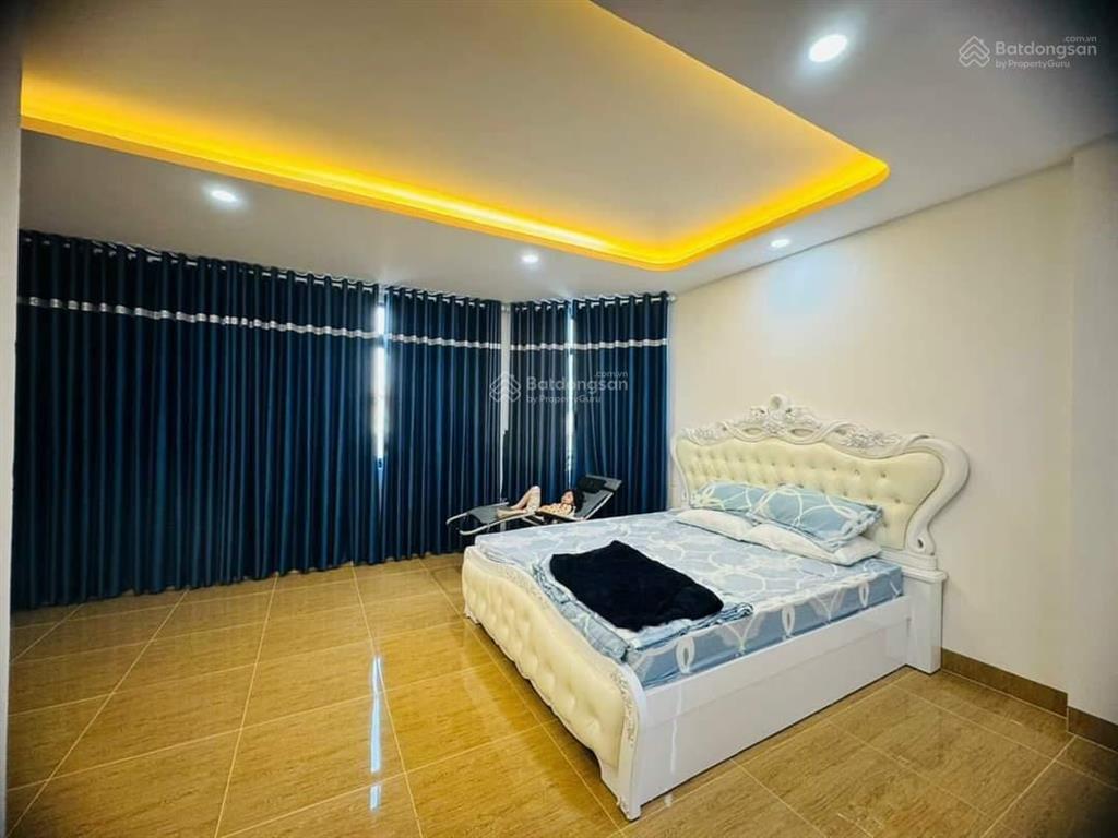 Nhà đẹp đường phan phú tiênquận 5 cho thuê 24tr, gần trường thcs hồng bàng giá chỉ 3tỷ89 dt 83,2m2