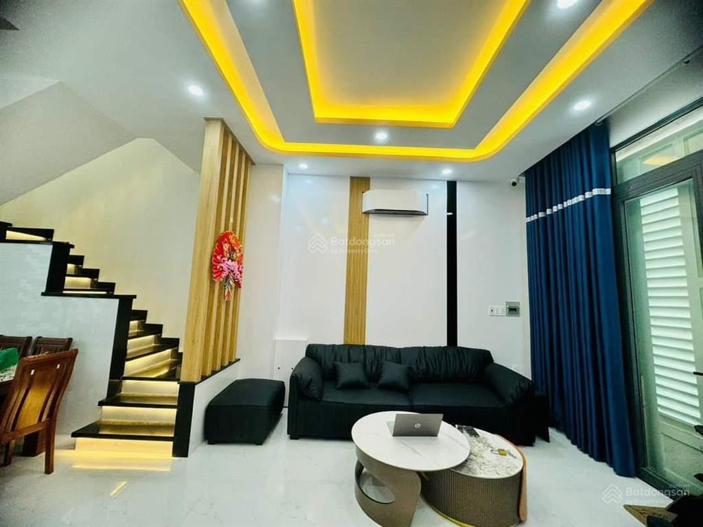 Nhà đẹp đường phan phú tiênquận 5 cho thuê 24tr, gần trường thcs hồng bàng giá chỉ 3tỷ89 dt 83,2m2