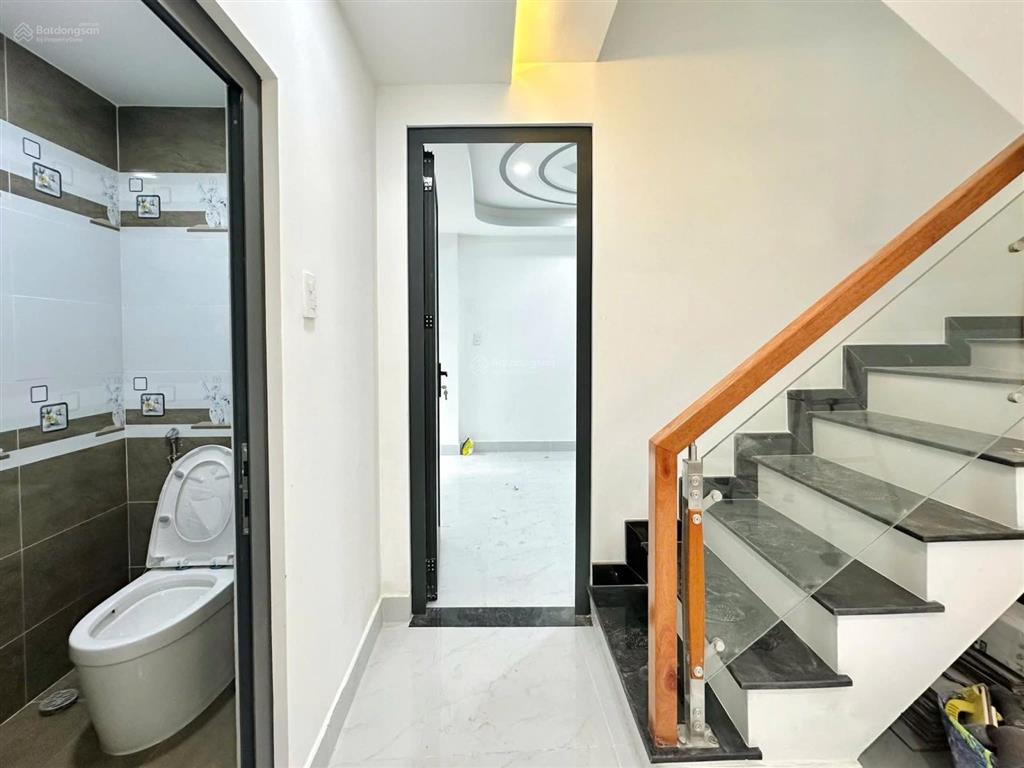 Nhà đẹp đường 12quận 2 bán gấp giá 3tỷ99 dt 84,5m2 gần đại học giao thông vận tải cho thuê 24tr/th
