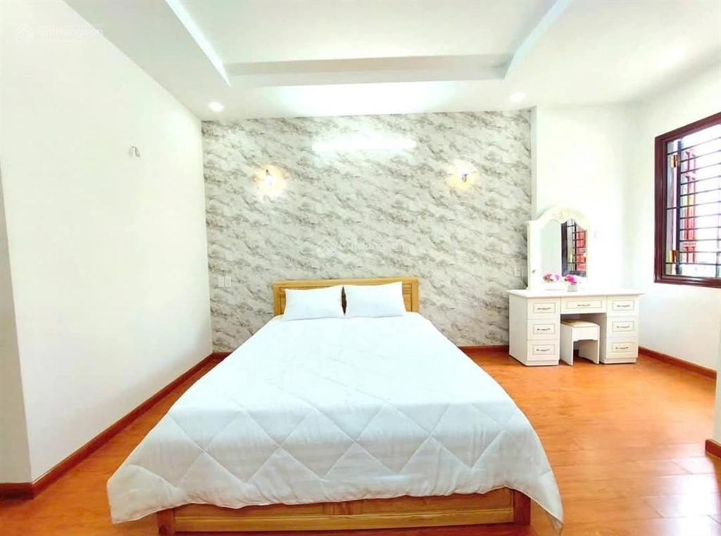 Bán nhà về quê đường nguyễn văn đừngquận 5 giá 3tỷ75 dt 72,8m2 gần th huỳnh tịnh của cho thuê 23tr
