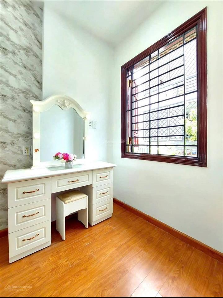 Bán nhà về quê đường nguyễn văn đừngquận 5 giá 3tỷ75 dt 72,8m2 gần th huỳnh tịnh của cho thuê 23tr