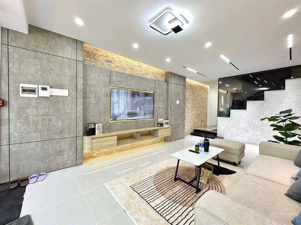 Nhà ngộp hiếm có phạm đình toáiquận 3 dt 71,2m2 gần bệnh viện da liễu đang cho thuê 26tr