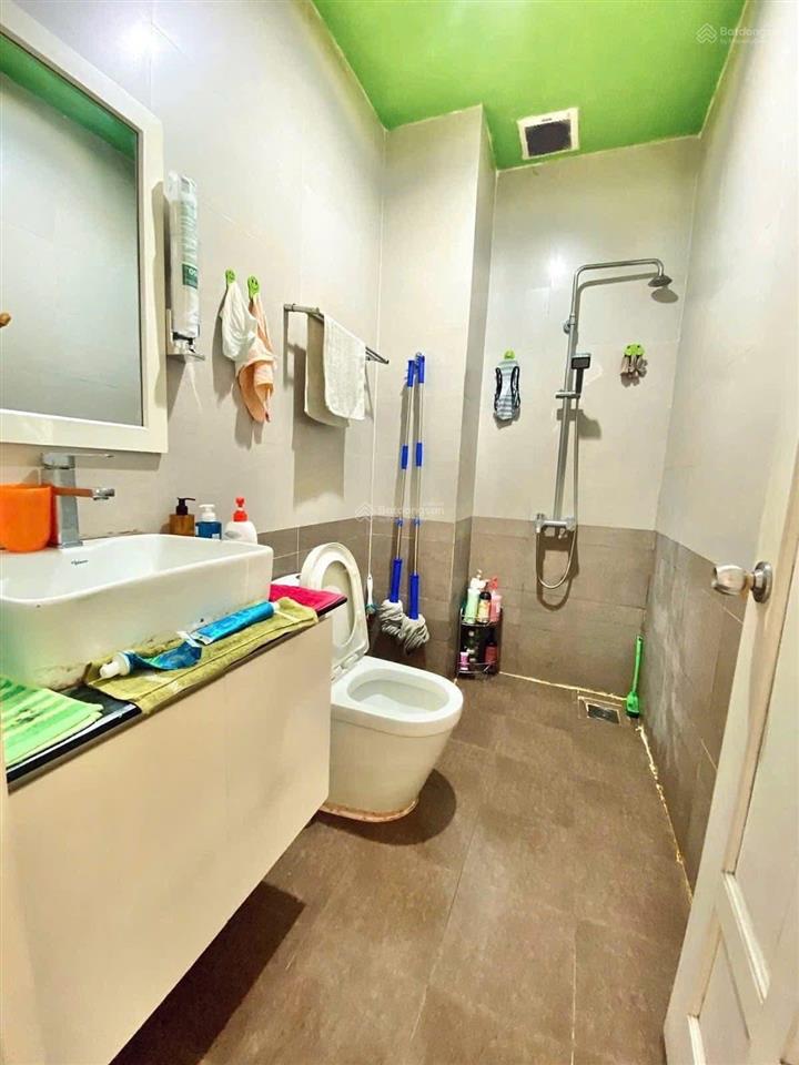 Nhà đẹp dt lớn 81m2 giá 5tỷ8 gần thpt bùi thị xuân ở lương hữu khánhquận 1, có hợp đồng thuê 28tr