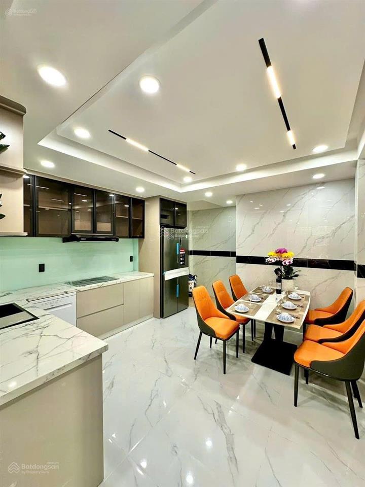 Bán gấp nhà đẹp đường tuệ tĩnh, quận 11, gần thcs phú thọ, dt 82m2 giá 2tỷ750 đang cho thuê 18tr/th