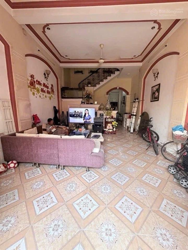 Chính chủ bán nhà đường nguyễn biểuq5 đang cho thuê 25tr/th, dt 62m2 giá 3tỷ850 gần chung cư 109