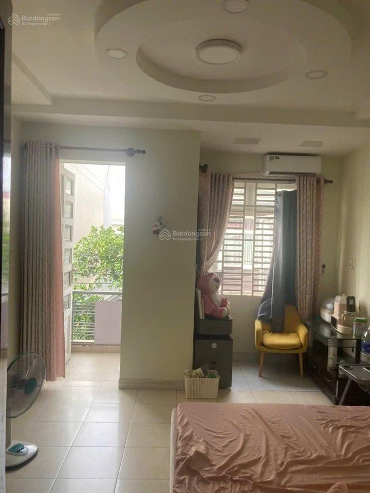 Nhà mặt đường nguyễn văn nghigò vấp 68,8m2 giá 2tỷ86 gần đại học công nghiệp đang cho thuê 19tr/th