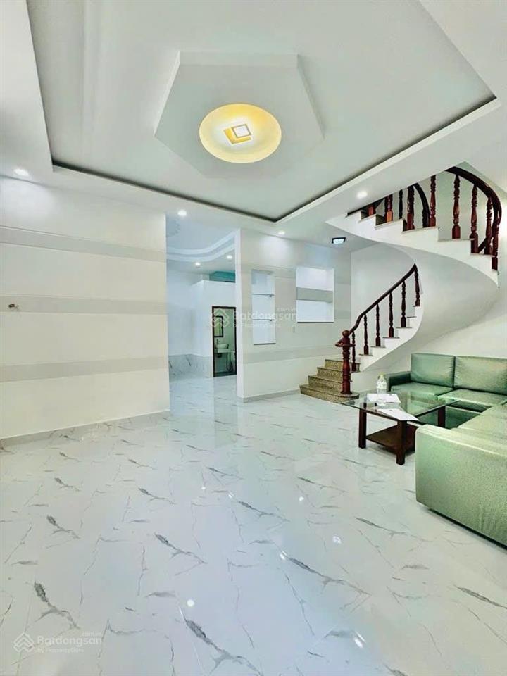 Tôi cần bán nhà diện tích 77,5m2 giá 4tỷ3 gần bệnh viện mắt ở lê ngô cátquận 3 đang cho thuê 24tr