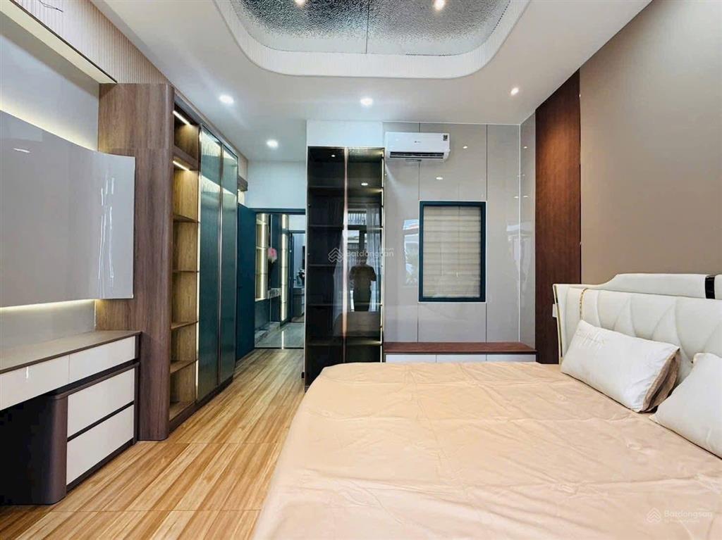 Bán gấp nhà đường chu văn anquận 6 đang cho thuê 23tr/tháng, dt 72,8m2 giá 3tỷ25 gần chợ bình tây