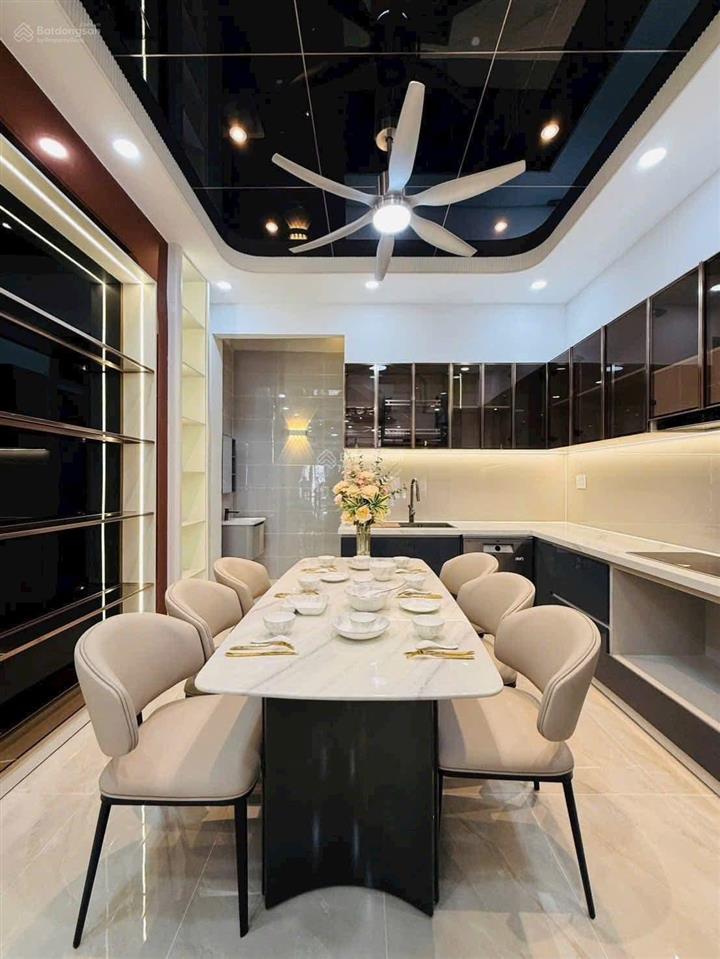 Bán gấp nhà đường chu văn anquận 6 đang cho thuê 23tr/tháng, dt 72,8m2 giá 3tỷ25 gần chợ bình tây