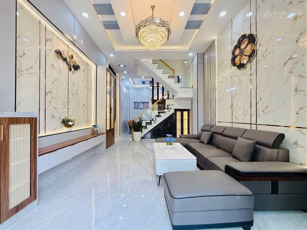 Nhà ngộp đường lê quang sungquận 6 gần th võ văn tần diện tích 63,6m2 giá 2tỷ65 đang cho thuê 18tr