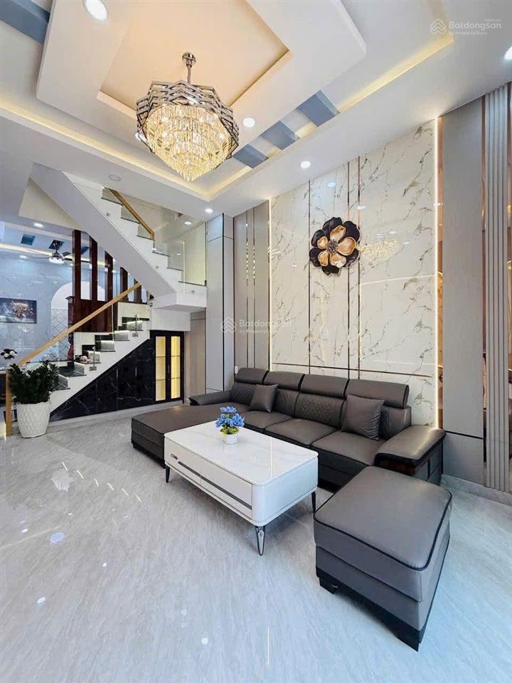 Nhà ngộp đường lê quang sungquận 6 gần th võ văn tần diện tích 63,6m2 giá 2tỷ65 đang cho thuê 18tr