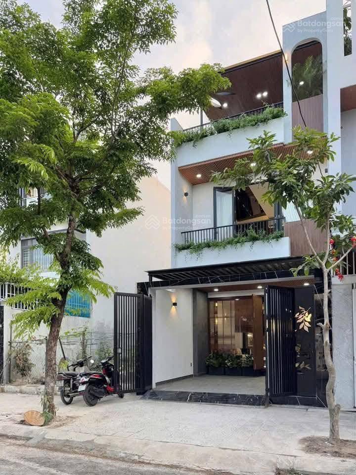 Có ngay nhà 83m2 giá 4tỷ200 còn tl lê văn miếnquận 2 gần trường đại học văn hoá đang cho thuê 26tr