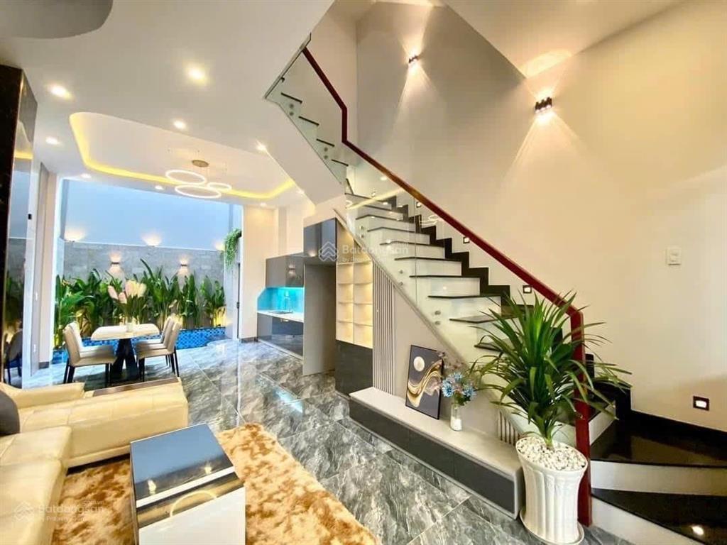 Bán gấp nhà tân thuận tâyquận 7 đang cho thuê 23tr, gần trường cấp 3 đức trí, dt 76,5m2 giá 3tỷ37