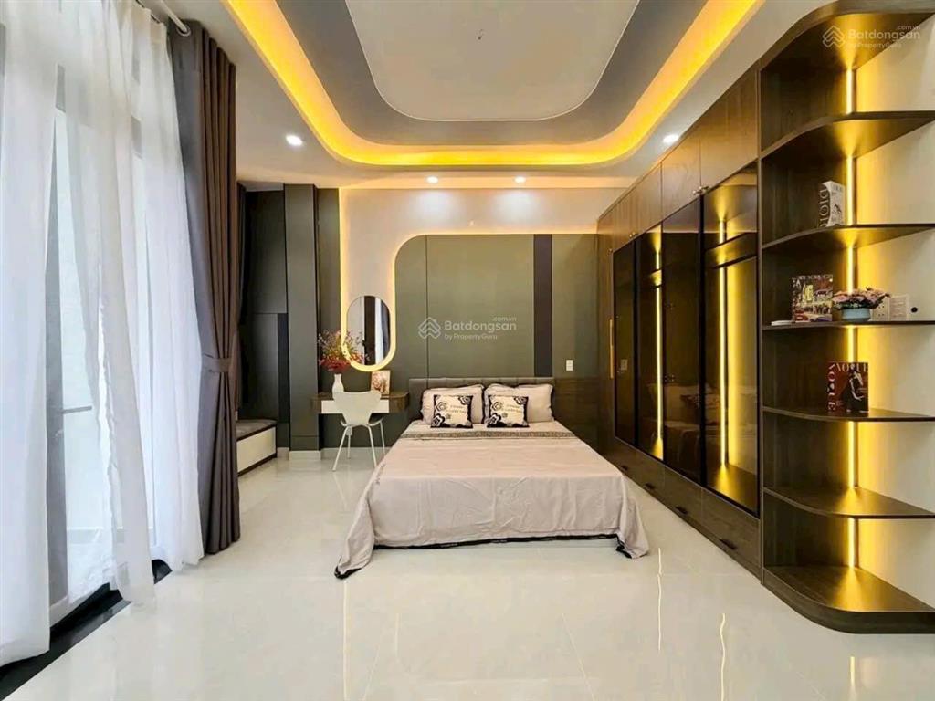 Kẹt tiền bán nhà lưu xuân tínquận5 dt 67,5m2 giá 3tỷ68 gần vòng xoay phan đình phùng cho thuê 23tr