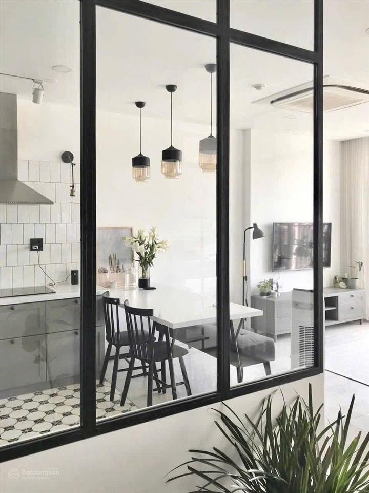 Bán gấp chung cư sunrise riverside 70m2, giá 2tỷ91, 2pn 2wc đang cho thuê 17tr gần đh tôn đức thắng