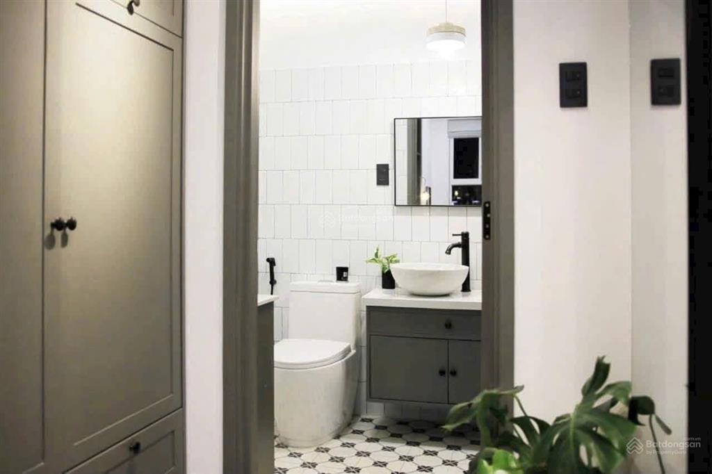 Bán gấp chung cư sunrise riverside 70m2, giá 2tỷ91, 2pn 2wc đang cho thuê 17tr gần đh tôn đức thắng