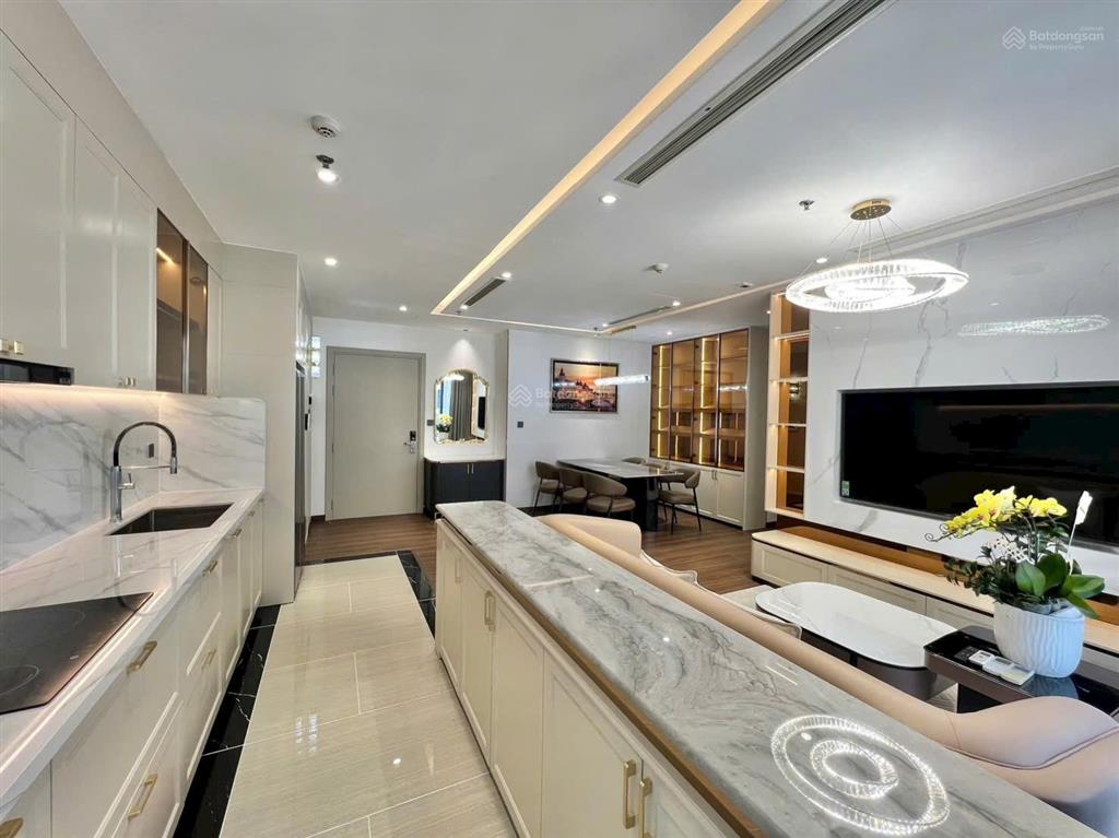 Chung cư vinhomes central park 2pn 2wc, dt lớn 91m2 giá 2tỷ250 còn tl view nhìn thẳng sông sài gòn