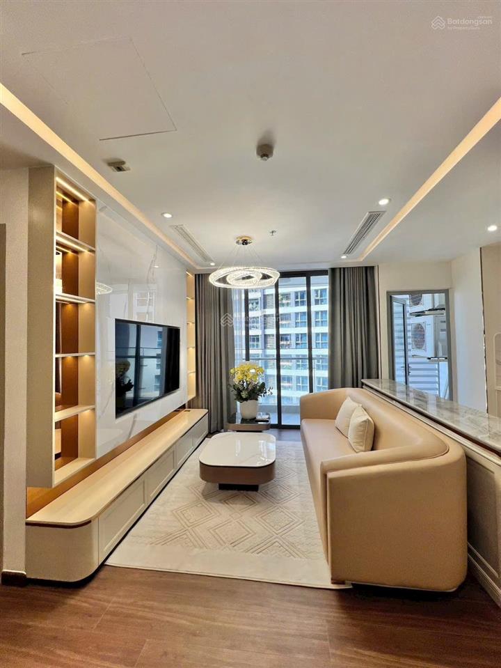 Chung cư vinhomes central park 2pn 2wc, dt lớn 91m2 giá 2tỷ250 còn tl view nhìn thẳng sông sài gòn