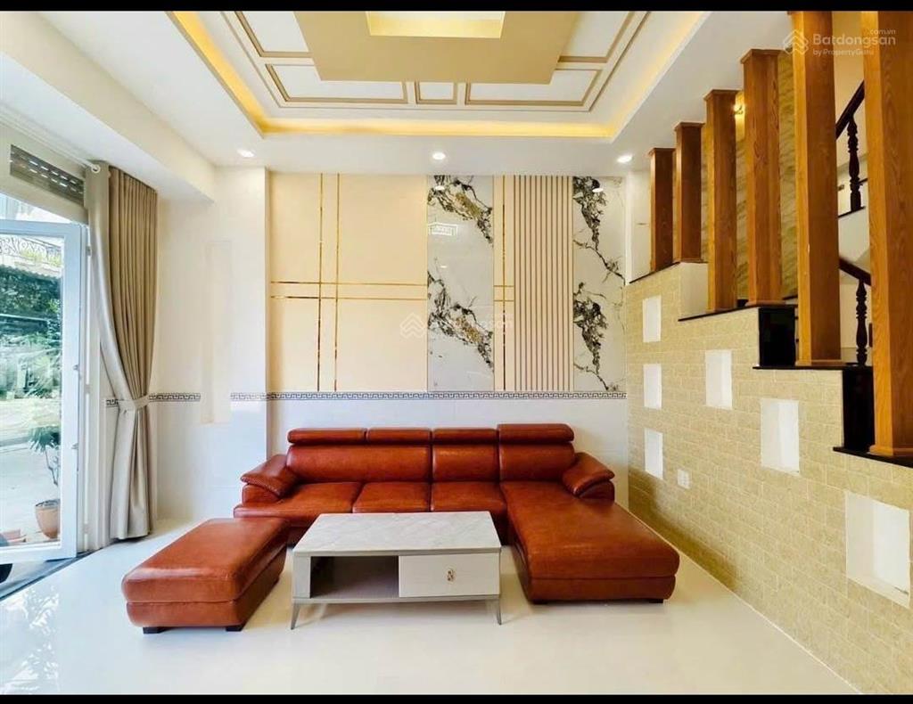 Bán gấp nhà gần đại học sư phạm diện tích 78,5m2 giá 3tỷ66 ở lê văn sỹquận 3 đang cho thuê 26tr/th