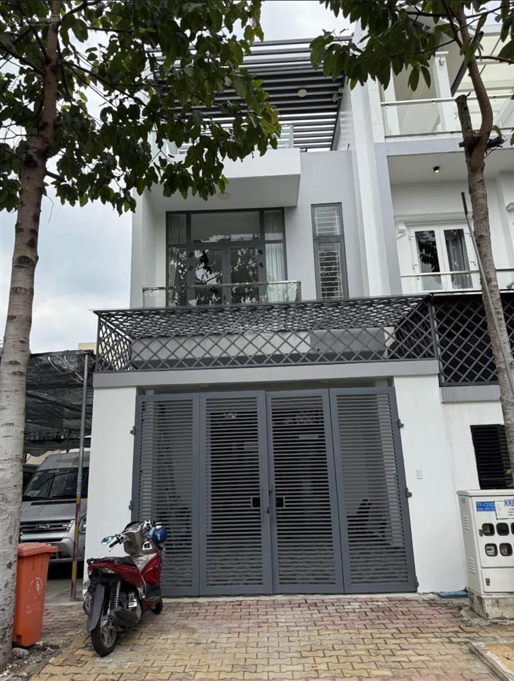 Cán bộ về hưu bán nhà tân hưngquận 5 gần bệnh viện chợ rẫy dt 60,4m2 giá 2tỷ45, đang cho thuê 18tr