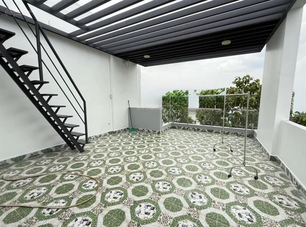 Cán bộ về hưu bán nhà tân hưngquận 5 gần bệnh viện chợ rẫy dt 60,4m2 giá 2tỷ45, đang cho thuê 18tr