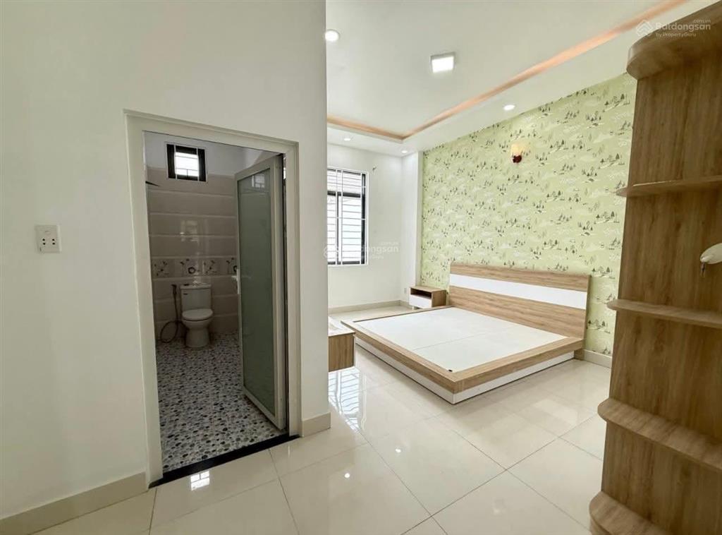 Cán bộ về hưu bán nhà tân hưngquận 5 gần bệnh viện chợ rẫy dt 60,4m2 giá 2tỷ45, đang cho thuê 18tr