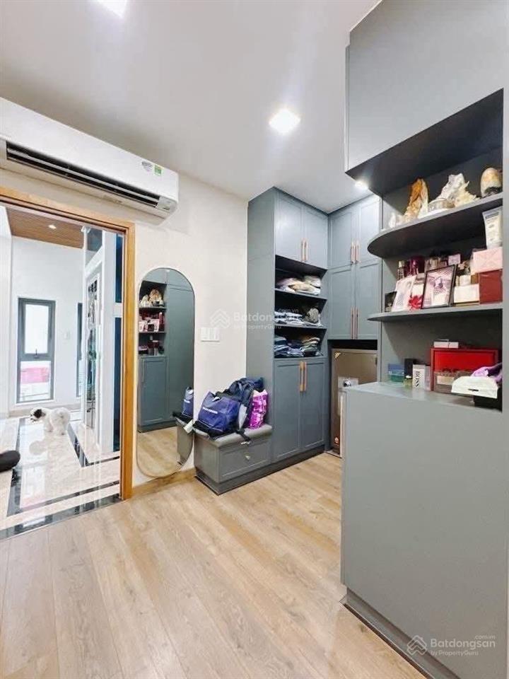 Cần bán nhà gần chợ bến thành dt 71,5m2 đường đặng trần côn  quận 1 đang cho thuê 30tr/th