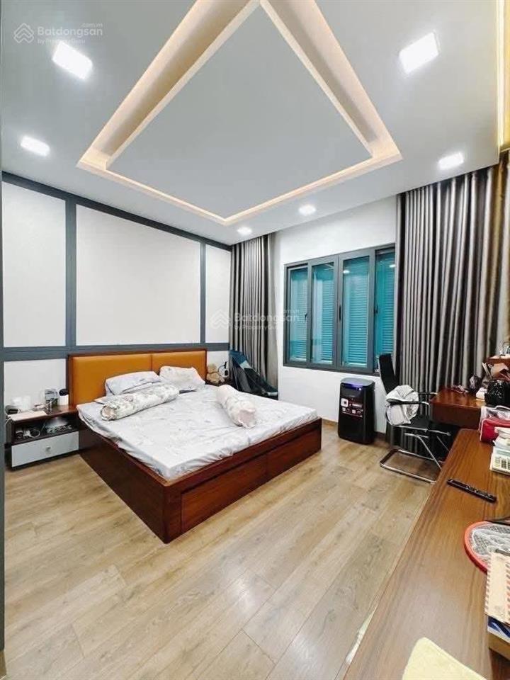 Cần bán nhà gần chợ bến thành dt 71,5m2 đường đặng trần côn  quận 1 đang cho thuê 30tr/th