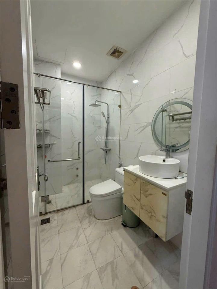 Bán nhà đường ôtô nguyễn tiểu laquận 10 đang cho thuê 21tr/th, gần vạn hạnh mall giá 3tỷ05 dt 68m2