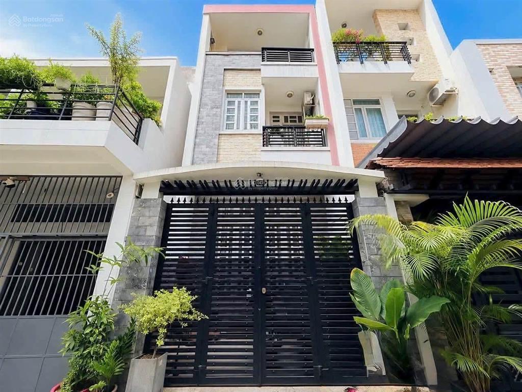 Bán nhà đường ôtô nguyễn tiểu laquận 10 đang cho thuê 21tr/th, gần vạn hạnh mall giá 3tỷ05 dt 68m2
