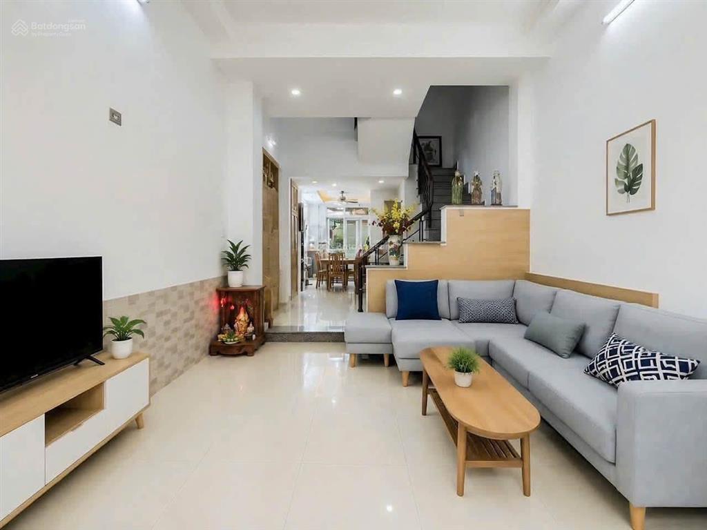 Bán nhà đường ôtô nguyễn tiểu laquận 10 đang cho thuê 21tr/th, gần vạn hạnh mall giá 3tỷ05 dt 68m2