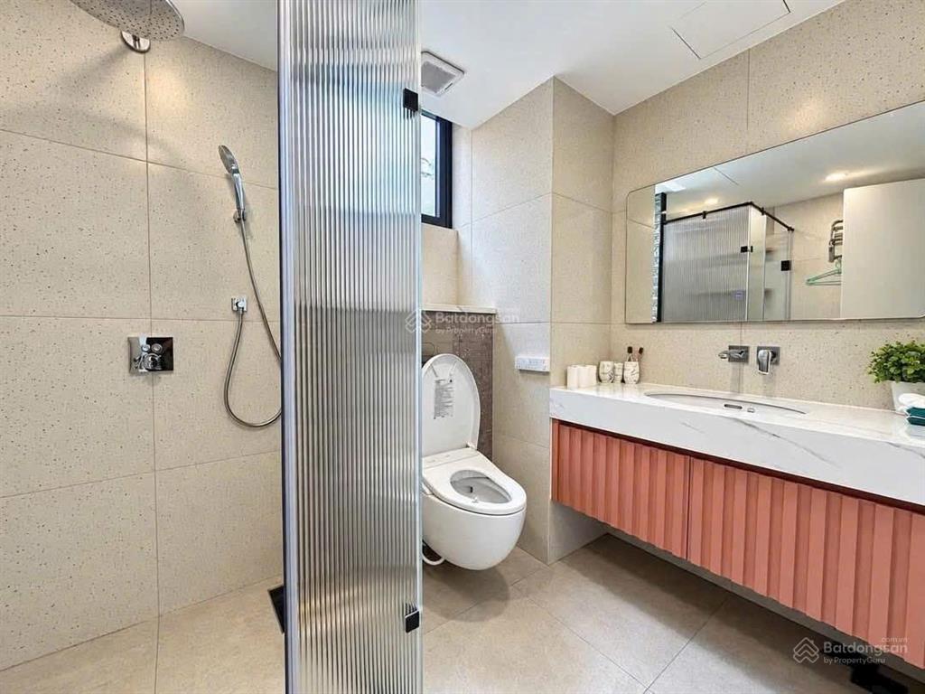 Bán gấp nhà cho thuê 19tr gần bệnh viện nhi đồng giá 2tỷ95 dt 42m2, đường nguyễn tri phươngquận 10