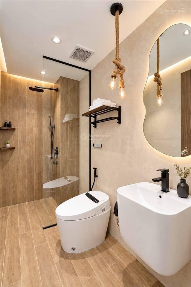 Nhà đẹp đường đỗ thị lờiquận 3 gần công viên lê thị riêng giá 3tỷ9, dt 50m2 đang cho thuê 18tr/th
