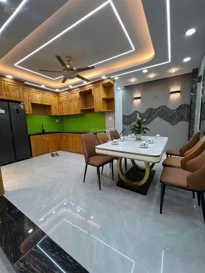 Nhà cho thuê nguyên căn 20tr/th, đường lò siêuquận 11 giá 3tỷ39 dt 73m2 gần thpt nam kỳ khởi nghĩa