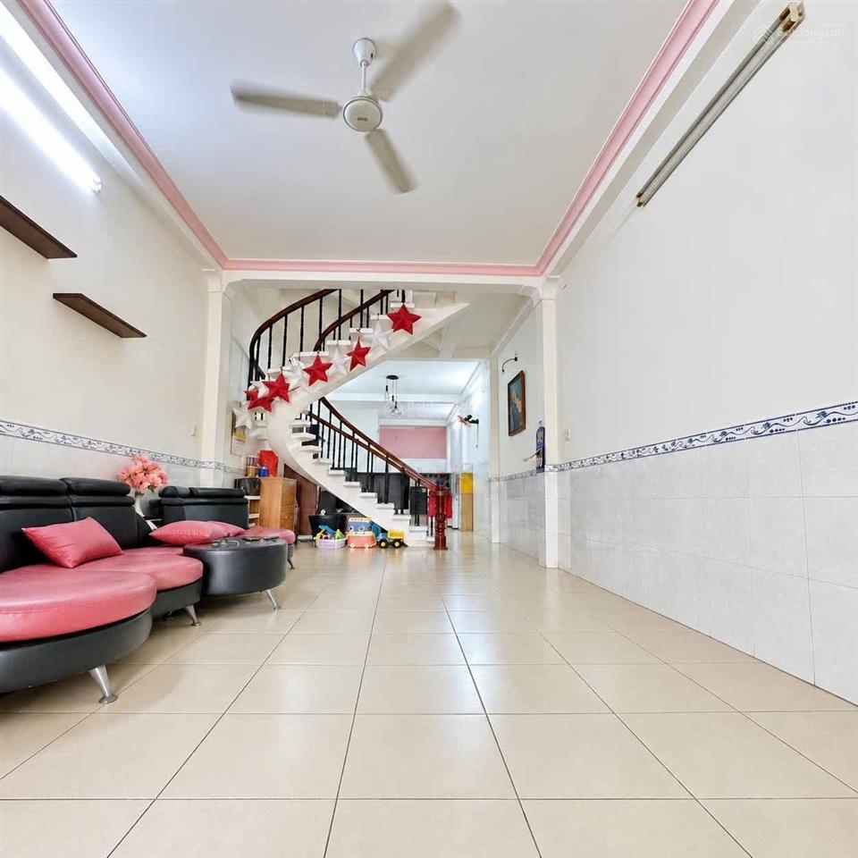 Nhà đường lớn 12m khu bàu cát 3tân bình dt 72m2 giá 3tỷ640 còn tl gần sân bay đang cho thuê 22tr